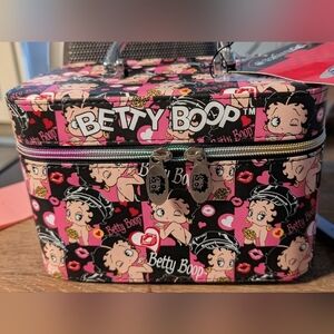Betty Boop Train/Makeup Case